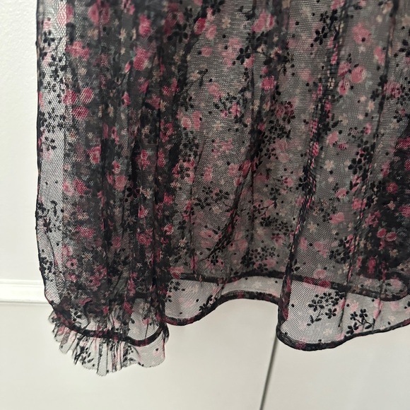 Zara Sheer Floral Black Blouse with Ruffles Size Medium Womens - Picture 13 of 16